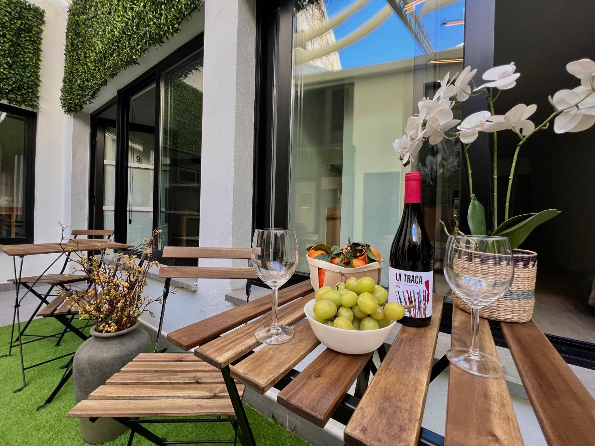 Sorolla Urban Suites Valencia Eksteriør bilde